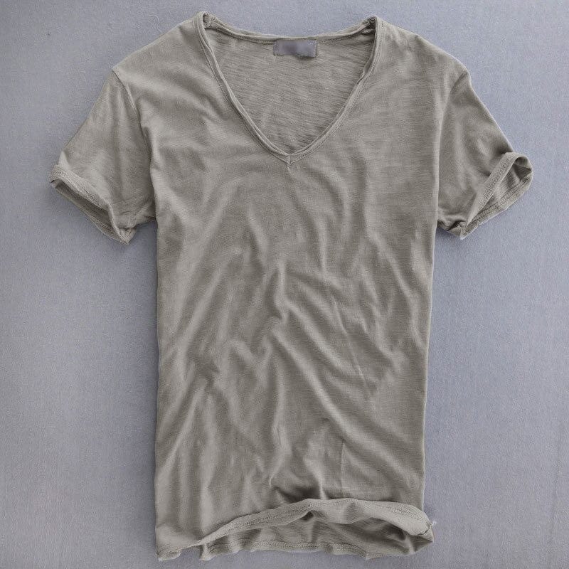 Guillermo | Camiseta de hombre slim fit con cuello de pico - Gris
