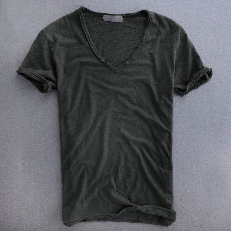 Guillermo | Camiseta de hombre slim fit con cuello de pico - Negro