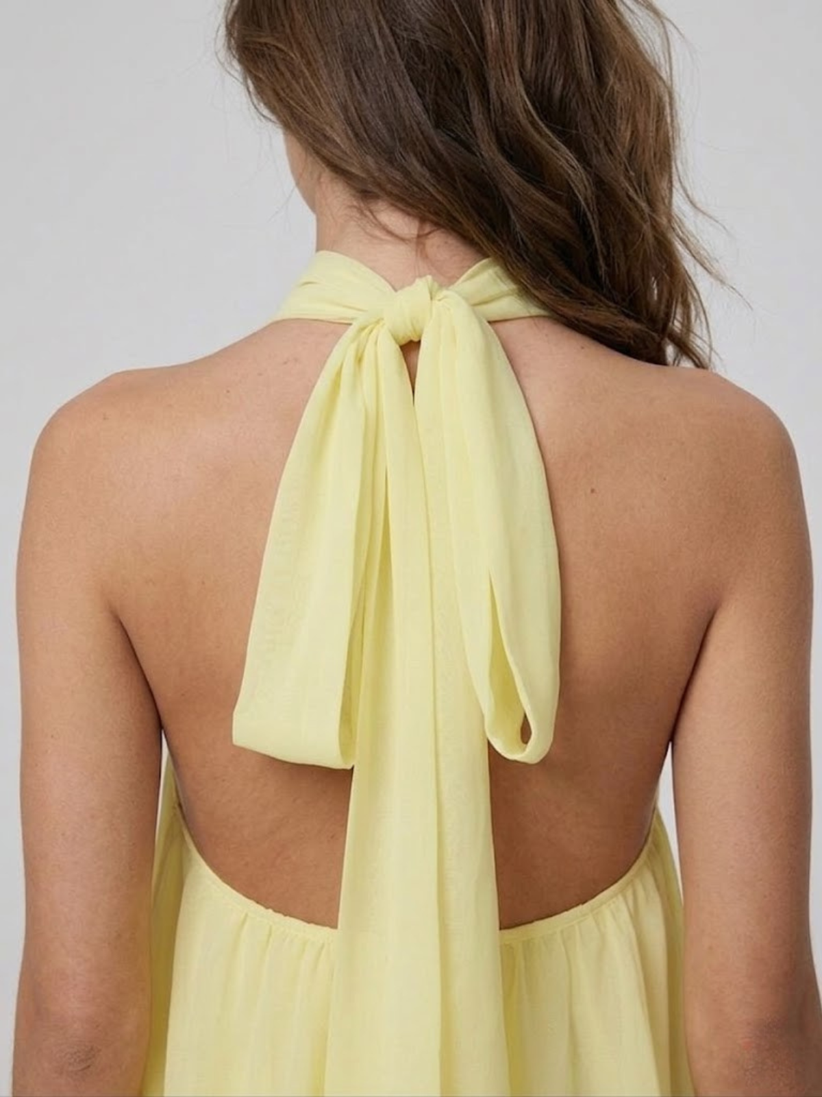 Lucía | Vestido corto de mujer con cuello halter y volantes - view 13