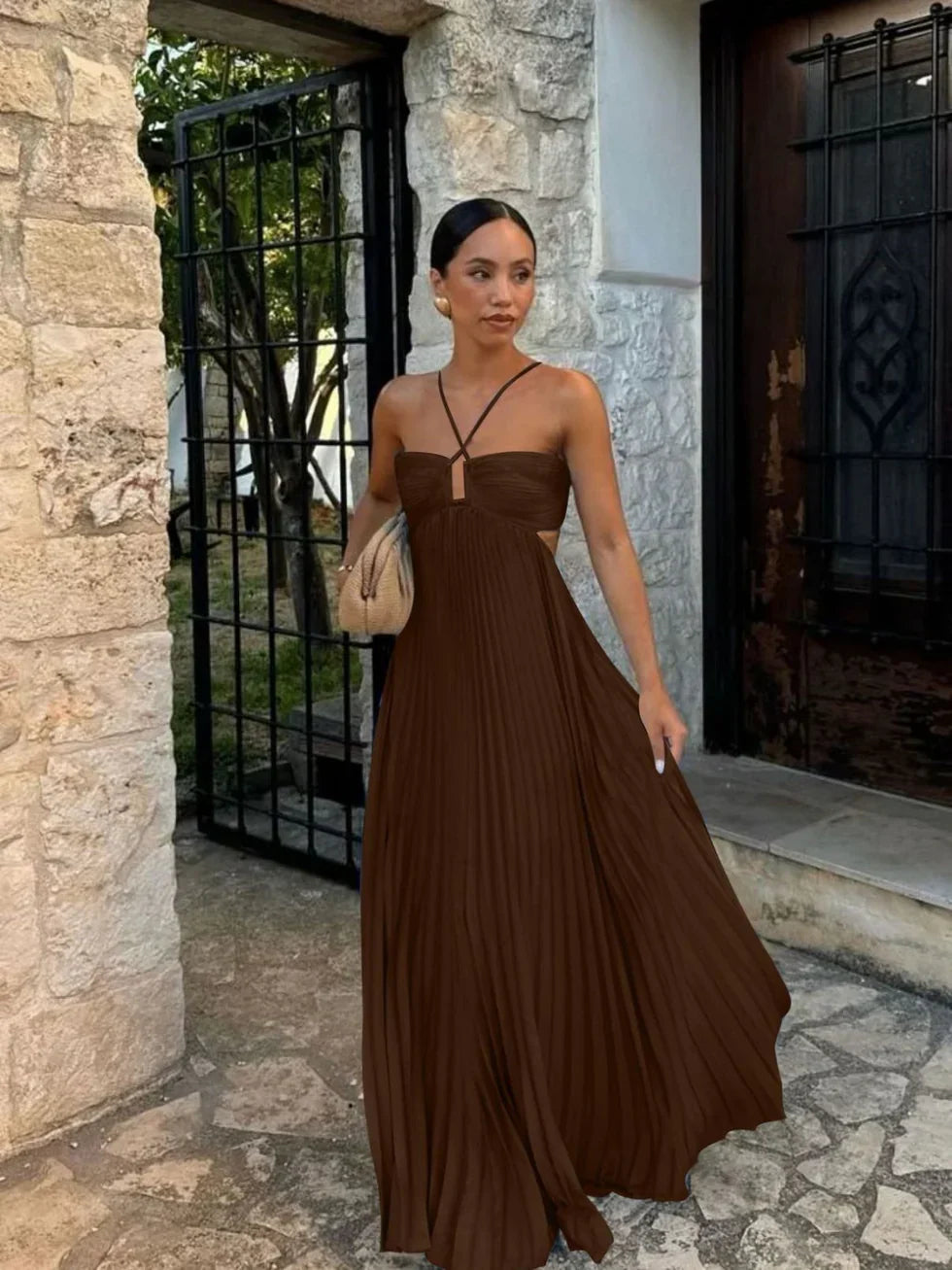 Patricia | Vestido largo plisado de mujer con cuello halter - Marrón