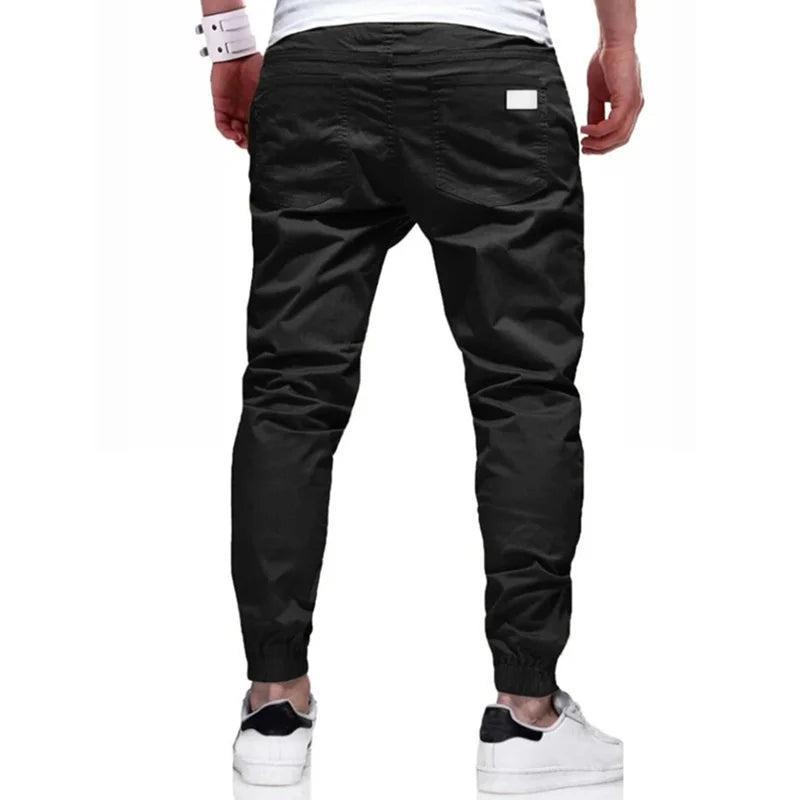 Pantalon cargo de jogging à la coupe sportive, idéal pour les loisirs et le quotidien.