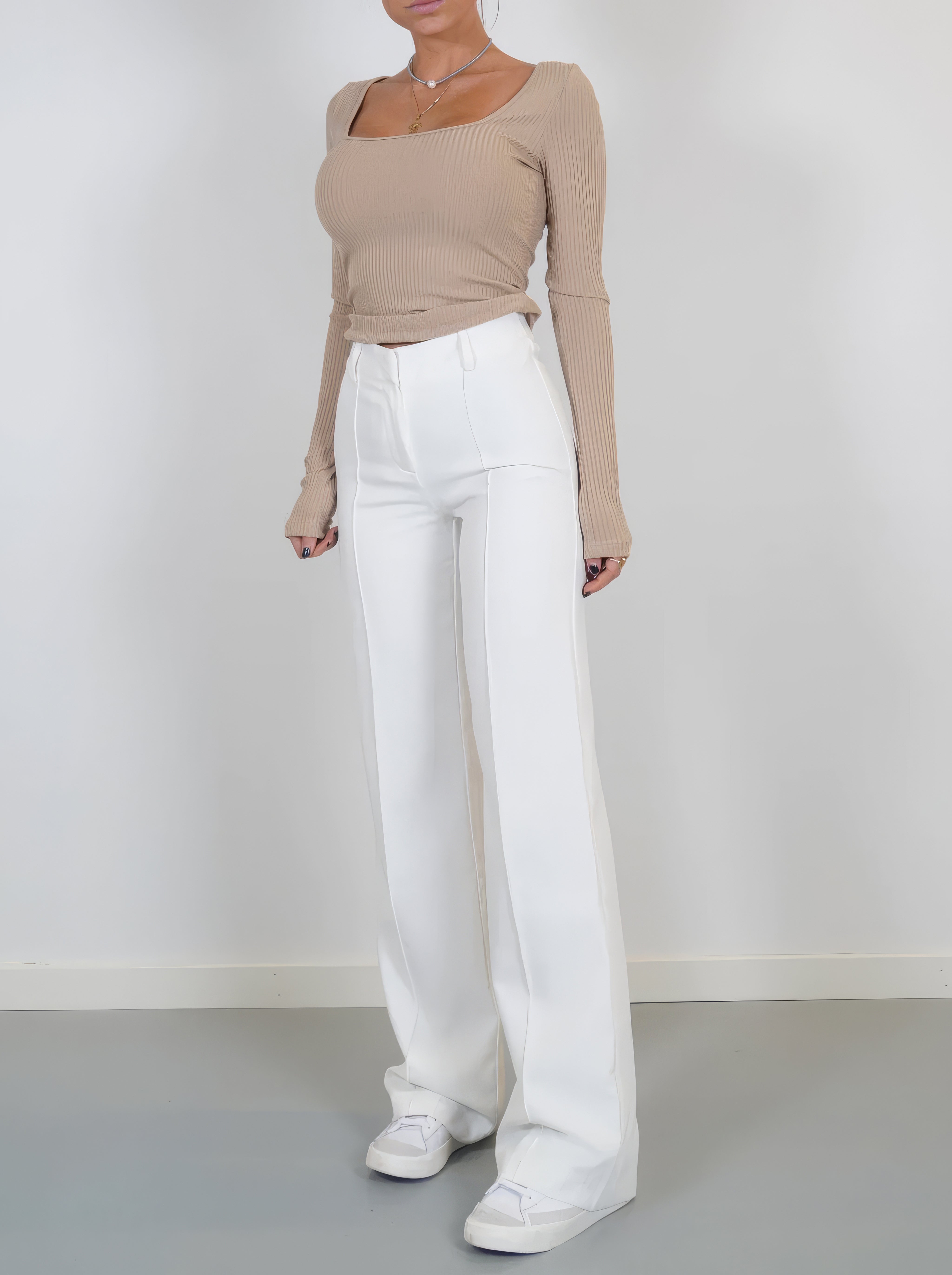 Pantalon taille haute | Jambe droite, coupe classique