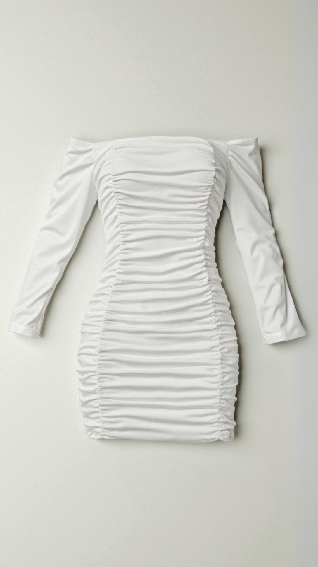 Rizile | Robe mini à épaules nues en tissu élastique