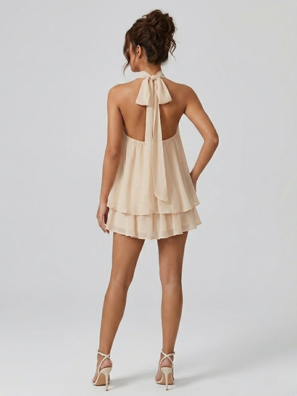 Lucía | Vestido corto de mujer con cuello halter y volantes - view 5