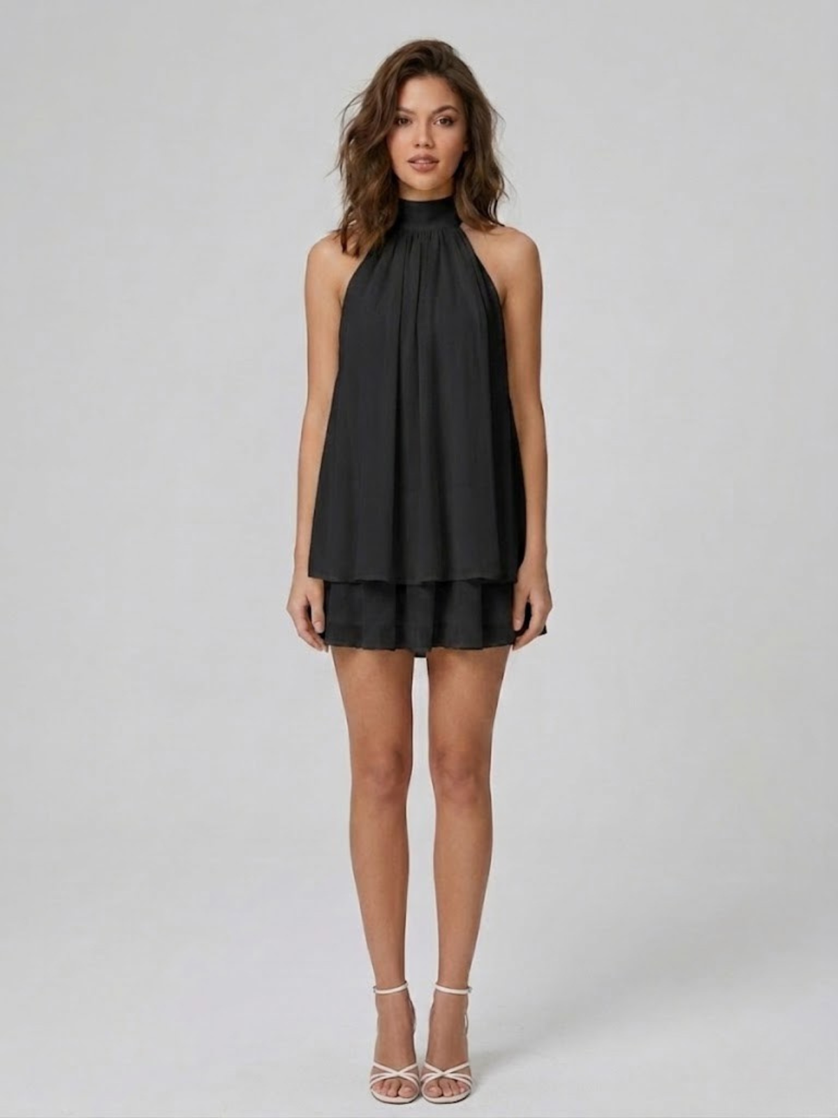 Lucía | Vestido corto de mujer con cuello halter y volantes - Negro